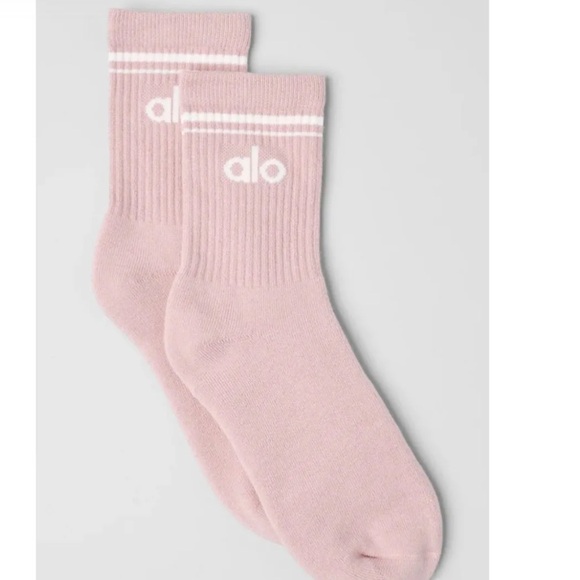 ALO Yoga Other - Alo Yoga Unisex Half Crew Socks PINK QUARTZ/WHITE